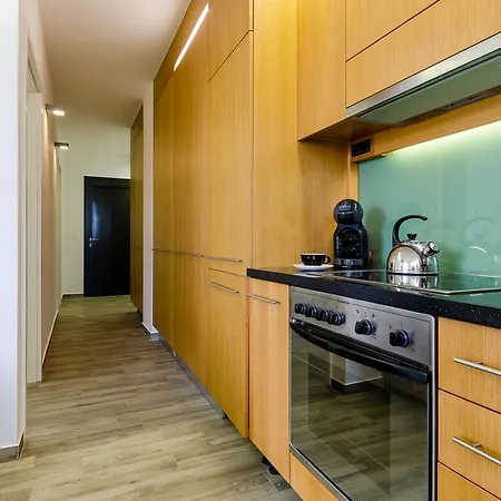 Balatonbee Apartman * Balatonlelle