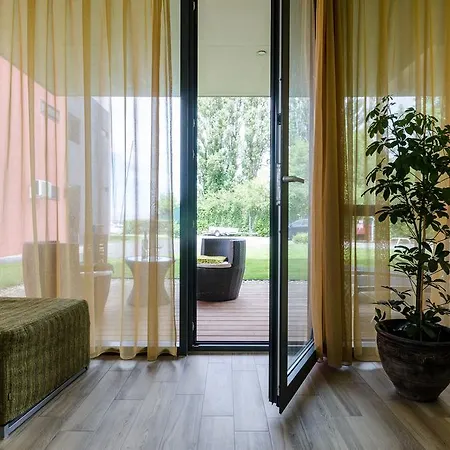 Balatonbee Apartman