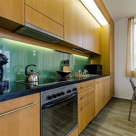 Balatonbee Apartman * Balatonlelle